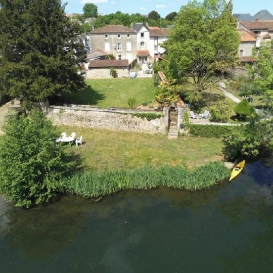 AGENCE TIC RUFFEC : Maison / Villa | CIVRAY (86400) | 66.00m2 | 129 000 € 