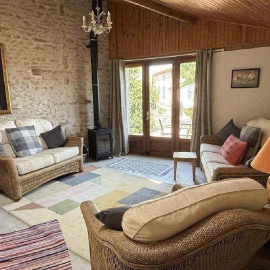  AGENCE TIC RUFFEC : Maison / Villa | NANTEUIL-EN-VALLEE (16700) | 100 m2 | 145 000 &euro; 
