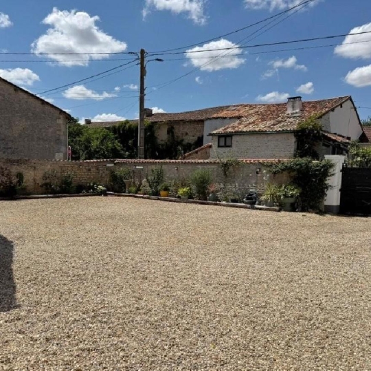  AGENCE TIC RUFFEC : Maison / Villa | CIVRAY (86400) | 227 m2 | 249 950 &euro; 