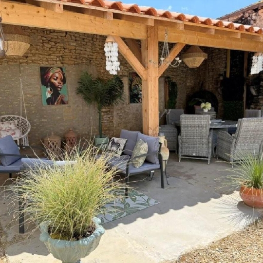  AGENCE TIC RUFFEC : Maison / Villa | CIVRAY (86400) | 227 m2 | 249 950 &euro; 