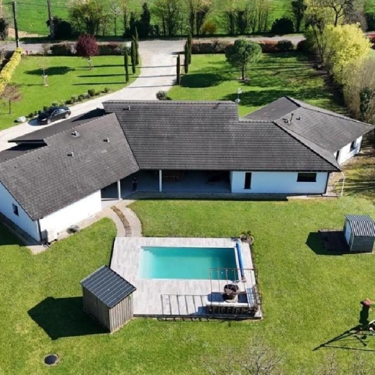  AGENCE TIC RUFFEC : Maison / Villa | RUFFEC (16700) | 257 m2 | 399 950 &euro; 