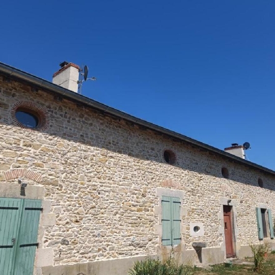  AGENCE TIC RUFFEC : Maison / Villa | CHARROUX (86250) | 240 m2 | 421 000 &euro; 