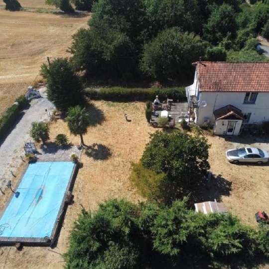  AGENCE TIC RUFFEC : Maison / Villa | VILLEFAGNAN (16240) | 121 m2 | 134 400 &euro; 