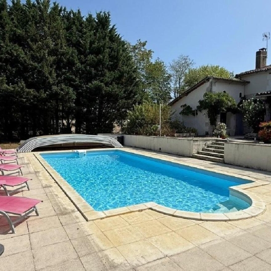  AGENCE TIC RUFFEC : Maison / Villa | CHARROUX (86250) | 307 m2 | 421 000 &euro; 