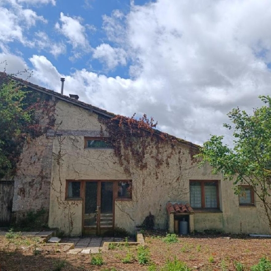 AGENCE TIC RUFFEC : Maison / Villa | NANTEUIL-EN-VALLEE (16700) | 104.00m2 | 59 500 € 