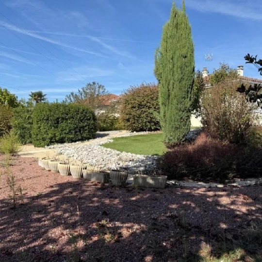  AGENCE TIC RUFFEC : House | RUFFEC (16700) | 117 m2 | 170 200 &euro; 