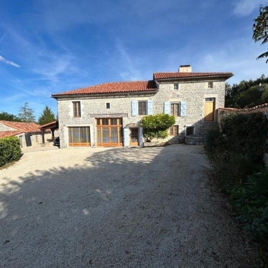 AGENCE TIC RUFFEC : Maison / Villa |  () | 245.00m2 | 349 999 € 