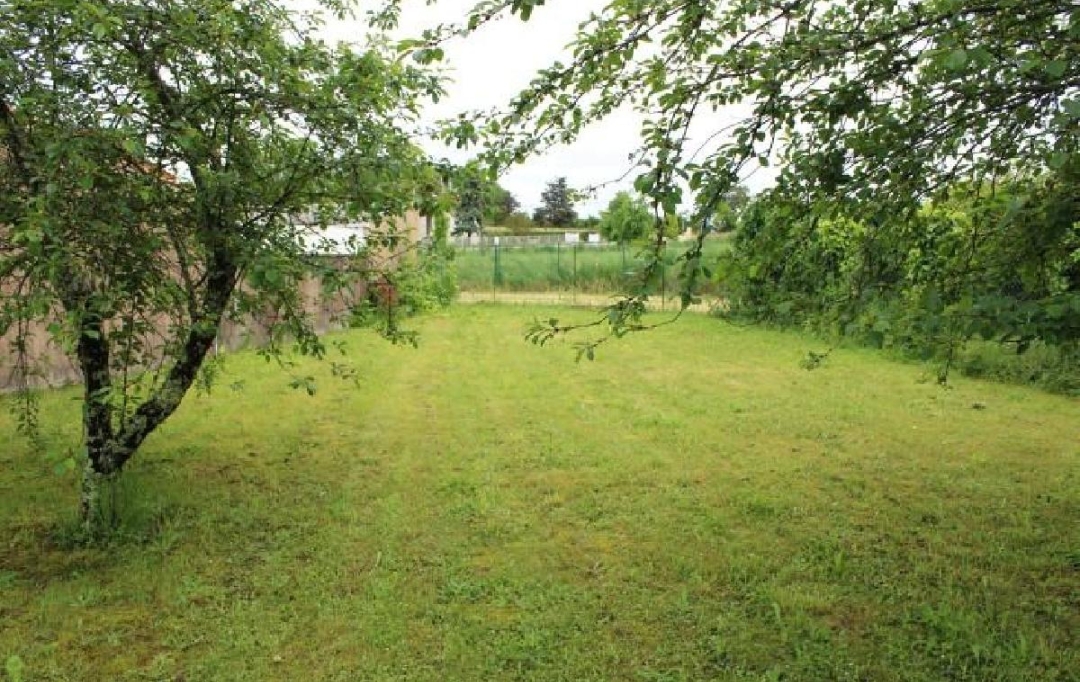 AGENCE TIC RUFFEC : Maison / Villa | RUFFEC (16700) | 83 m2 | 145 000 € 