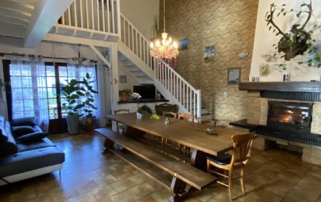 AGENCE TIC RUFFEC : Maison / Villa | NANTEUIL-EN-VALLEE (16700) | 141 m2 | 319 150 € 