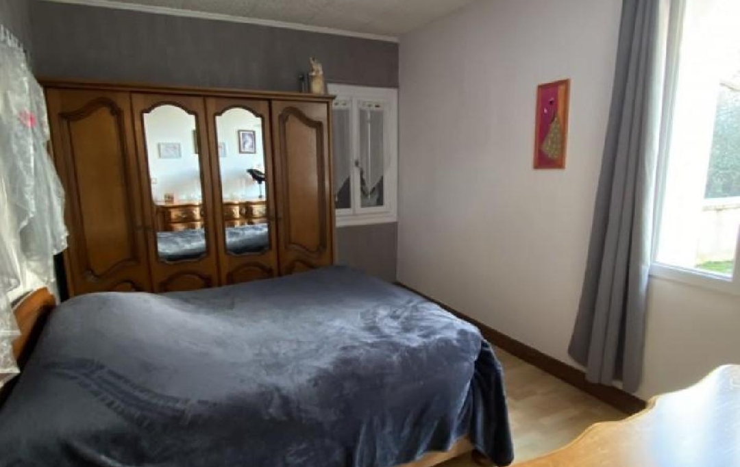 AGENCE TIC RUFFEC : Maison / Villa | NANTEUIL-EN-VALLEE (16700) | 141 m2 | 319 150 € 