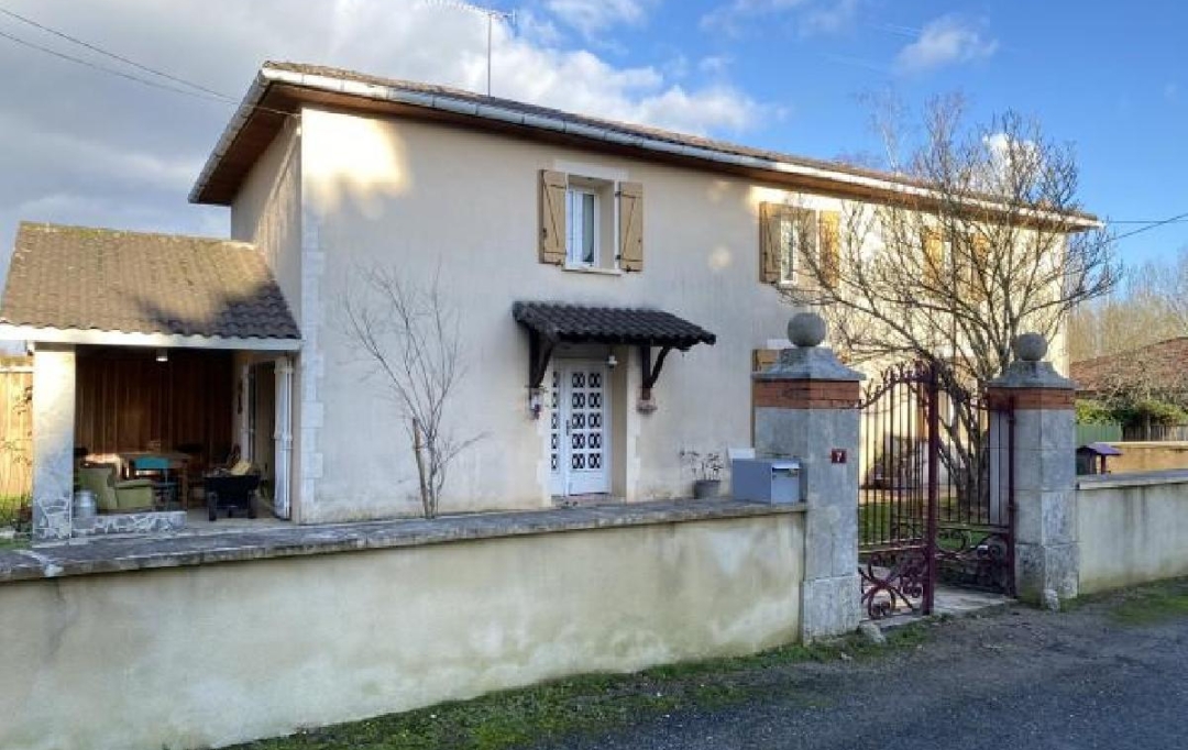 AGENCE TIC RUFFEC : Maison / Villa | NANTEUIL-EN-VALLEE (16700) | 141 m2 | 319 150 € 
