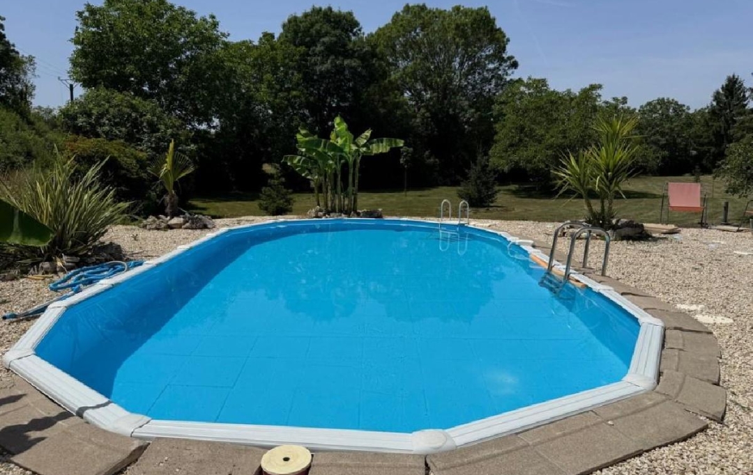 AGENCE TIC RUFFEC : Maison / Villa | VERTEUIL-SUR-CHARENTE (16510) | 370 m2 | 399 400 &euro; 