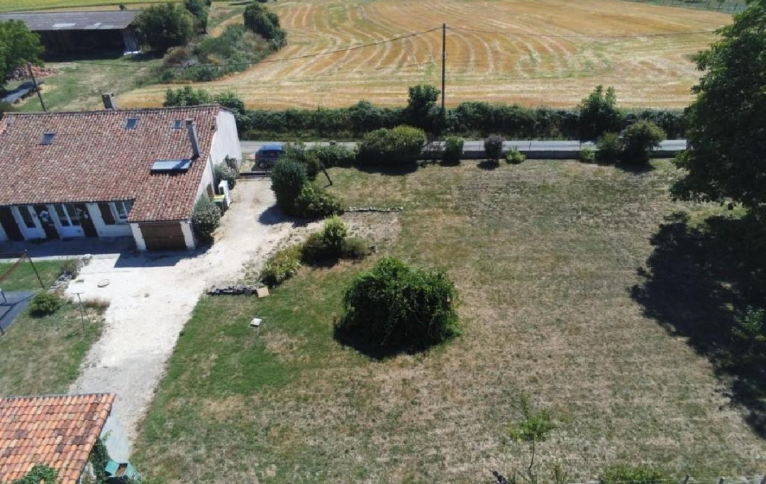 AGENCE TIC RUFFEC : Maison / Villa | RUFFEC (16700) | 155 m2 | 132 975 € 