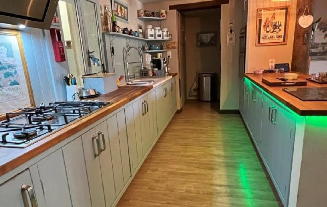AGENCE TIC RUFFEC : Maison / Villa | CHARROUX (86250) | 160 m2 | 234 000 € 