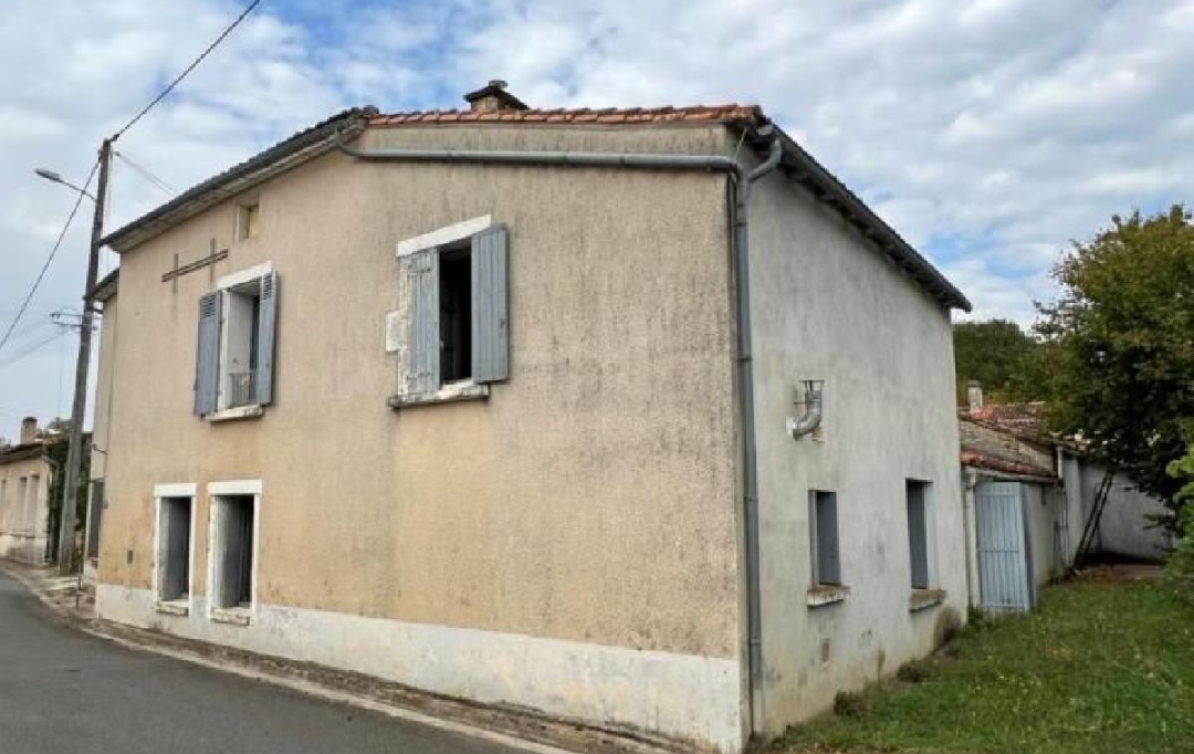 AGENCE TIC RUFFEC : Maison / Villa | MANSLE (16230) | 157 m2 | 60 000 € 