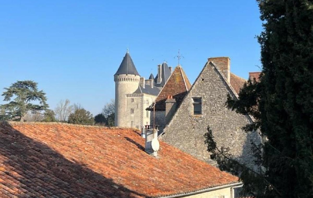 AGENCE TIC RUFFEC : Maison / Villa | VERTEUIL-SUR-CHARENTE (16510) | 135 m2 | 102 000 € 