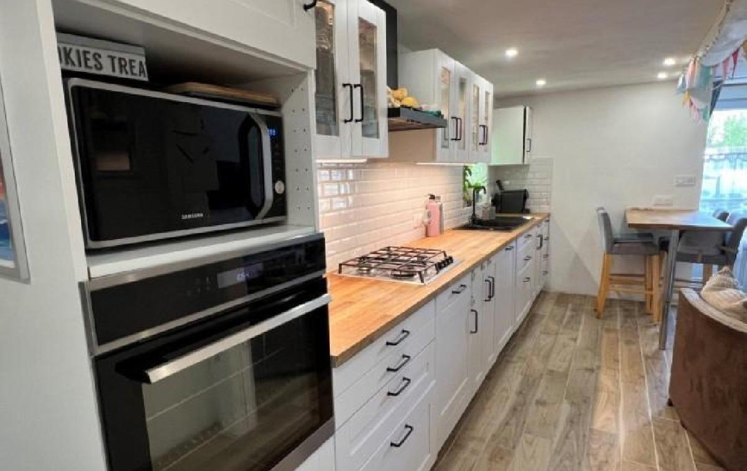 AGENCE TIC RUFFEC : Maison / Villa | CHARROUX (86250) | 99 m2 | 85 600 € 
