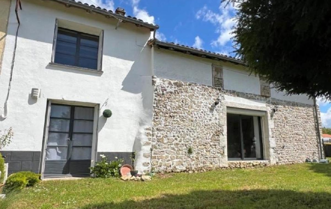 AGENCE TIC RUFFEC : Maison / Villa | CIVRAY (86400) | 84 m2 | 90 000 € 