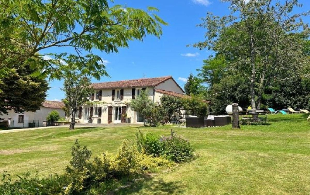AGENCE TIC RUFFEC : Maison / Villa | NANTEUIL-EN-VALLEE (16700) | 147 m2 | 202 000 € 