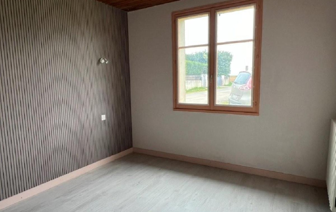 AGENCE TIC RUFFEC : Maison / Villa | VILLEFAGNAN (16240) | 113 m2 | 141 240 € 