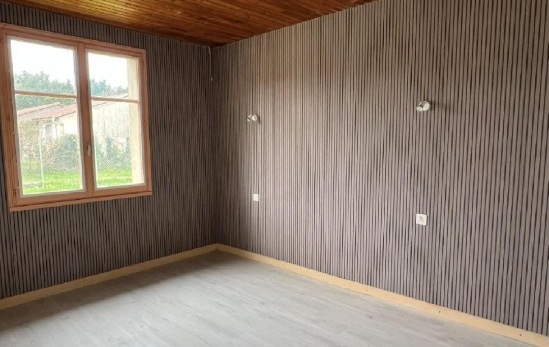AGENCE TIC RUFFEC : Maison / Villa | VILLEFAGNAN (16240) | 113 m2 | 141 240 € 