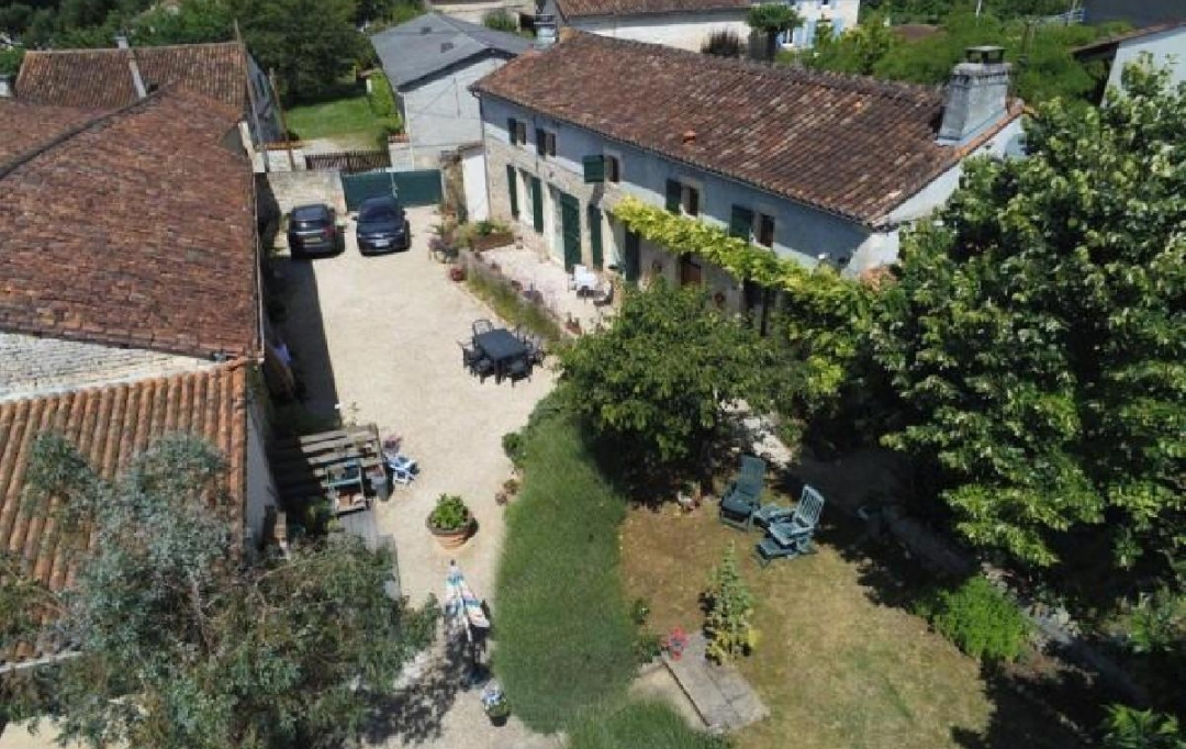 AGENCE TIC RUFFEC : Maison / Villa | AUNAC (16460) | 167 m2 | 249 000 € 