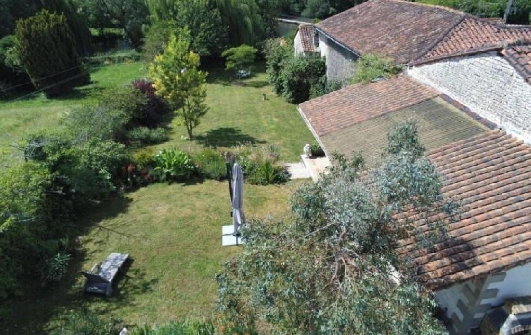 AGENCE TIC RUFFEC : Maison / Villa | AUNAC (16460) | 167 m2 | 249 000 € 
