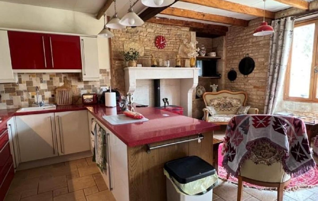 AGENCE TIC RUFFEC : Maison / Villa | AUNAC (16460) | 167 m2 | 249 000 € 
