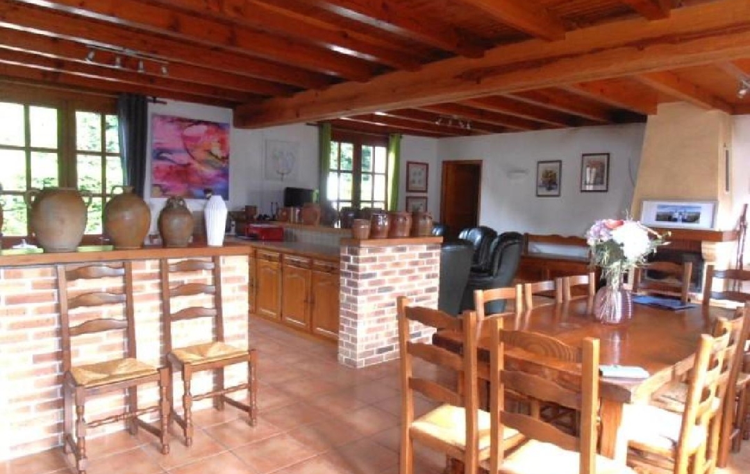 AGENCE TIC RUFFEC : Maison / Villa | VERTEUIL-SUR-CHARENTE (16510) | 220 m2 | 297 800 € 