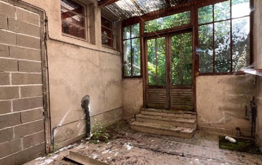AGENCE TIC RUFFEC : Maison / Villa | CHAMPAGNE-MOUTON (16350) | 150 m2 | 14 000 € 