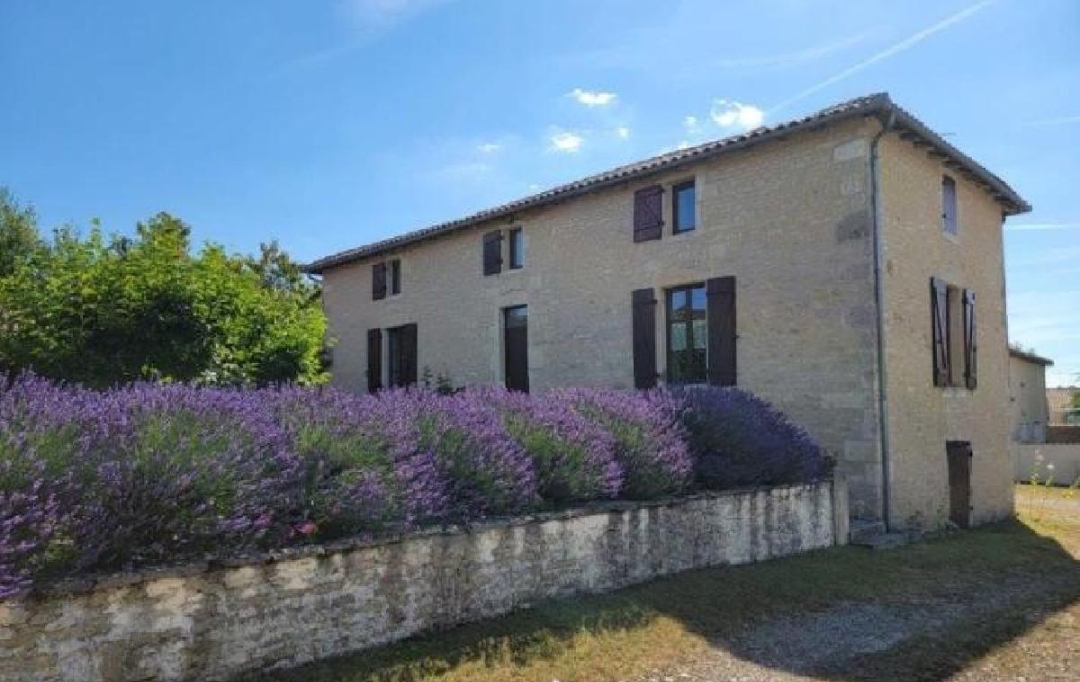 AGENCE TIC RUFFEC : Maison / Villa | RUFFEC (16700) | 177 m2 | 222 000 € 