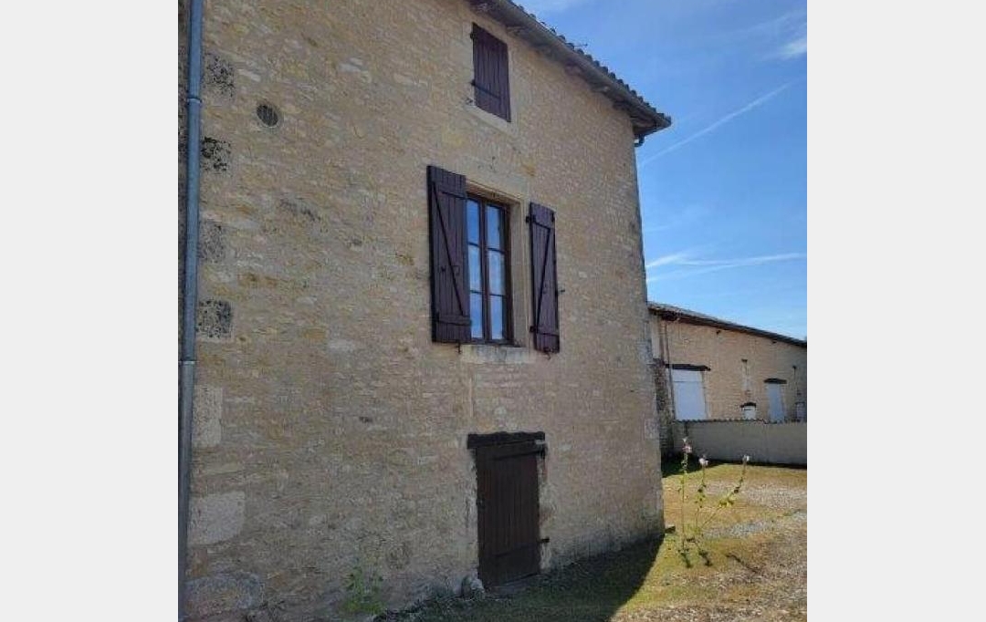 AGENCE TIC RUFFEC : Maison / Villa | RUFFEC (16700) | 177 m2 | 222 000 € 