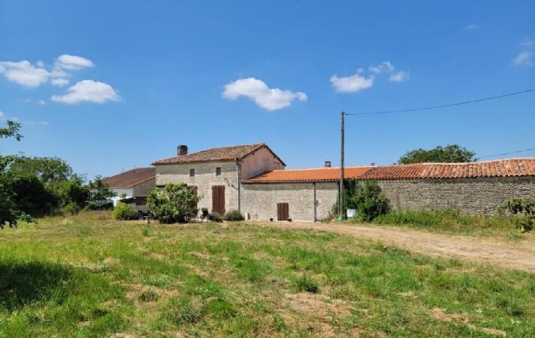 AGENCE TIC RUFFEC : Maison / Villa | VILLEFAGNAN (16240) | 141 m2 | 148 700 &euro; 