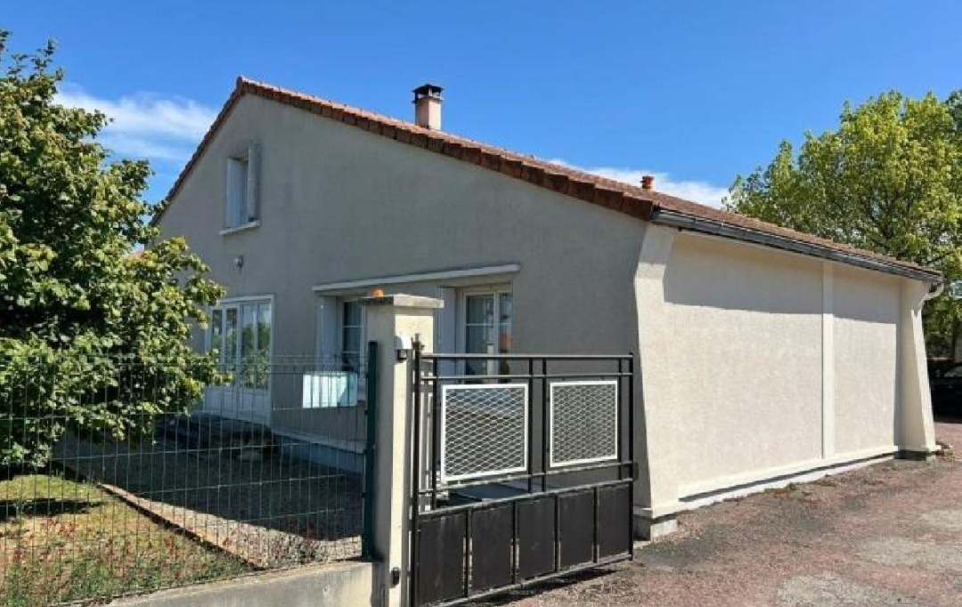 AGENCE TIC RUFFEC : Maison / Villa | RUFFEC (16700) | 147 m2 | 180 800 &euro; 