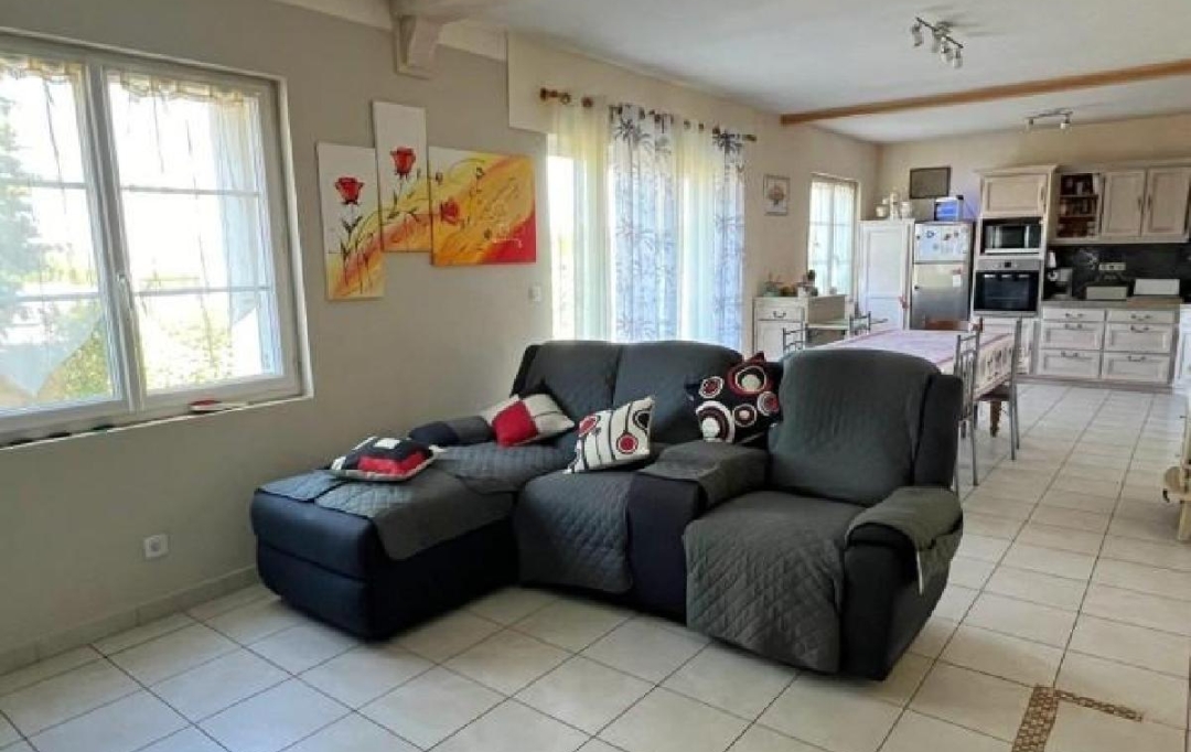 AGENCE TIC RUFFEC : Maison / Villa | RUFFEC (16700) | 147 m2 | 180 800 &euro; 