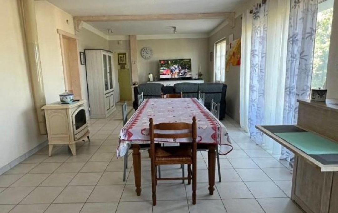 AGENCE TIC RUFFEC : Maison / Villa | RUFFEC (16700) | 147 m2 | 180 800 &euro; 