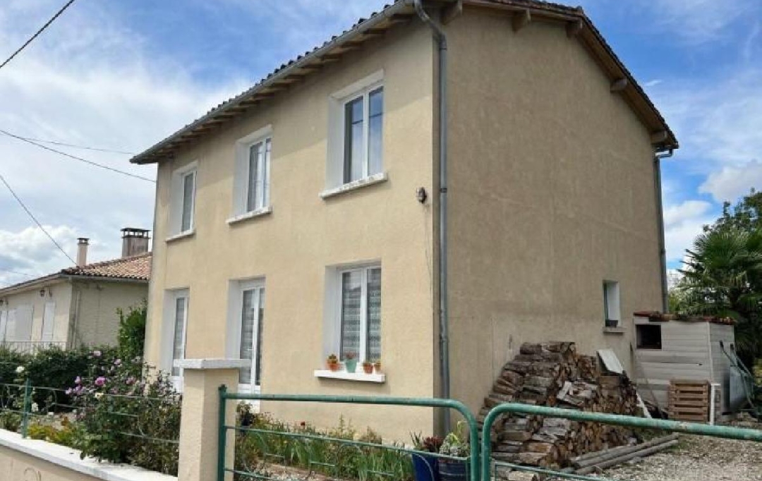 AGENCE TIC RUFFEC : Maison / Villa | CHARROUX (86250) | 96 m2 | 99 950 &euro; 