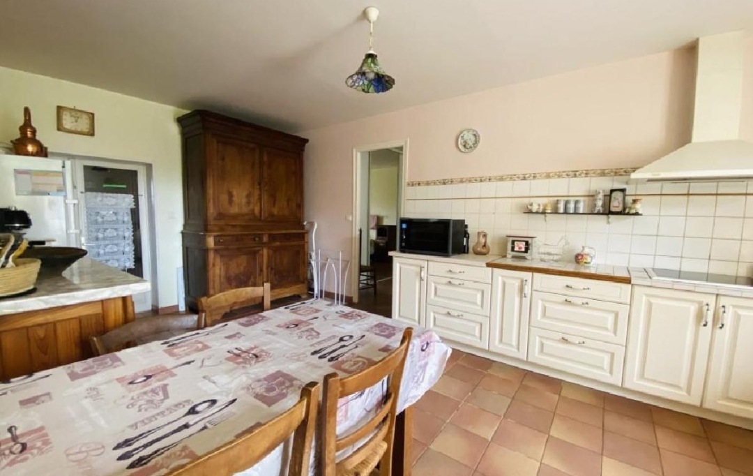 AGENCE TIC RUFFEC : Maison / Villa | CIVRAY (86400) | 150 m2 | 229 780 € 