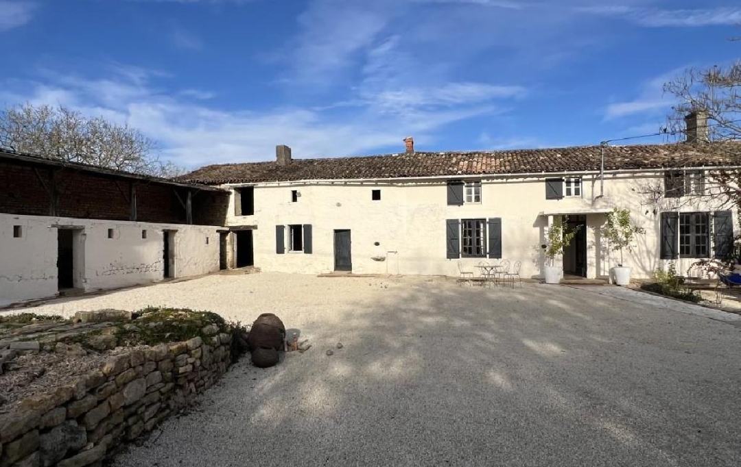 AGENCE TIC RUFFEC : Maison / Villa | SAUZE-VAUSSAIS (79190) | 136 m2 | 106 450 € 