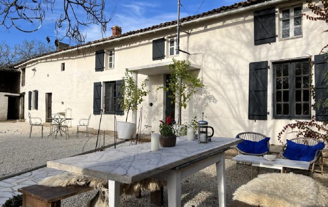 AGENCE TIC RUFFEC : Maison / Villa | SAUZE-VAUSSAIS (79190) | 136 m2 | 106 450 € 