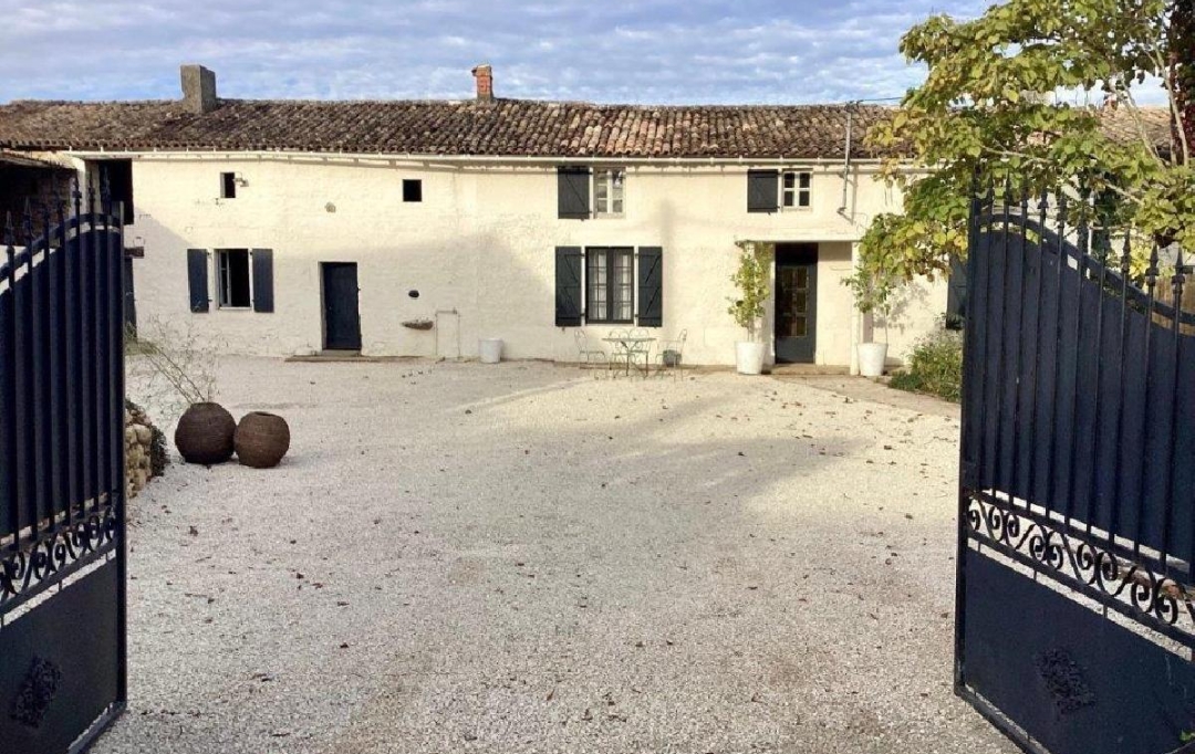AGENCE TIC RUFFEC : Maison / Villa | SAUZE-VAUSSAIS (79190) | 136 m2 | 106 450 € 