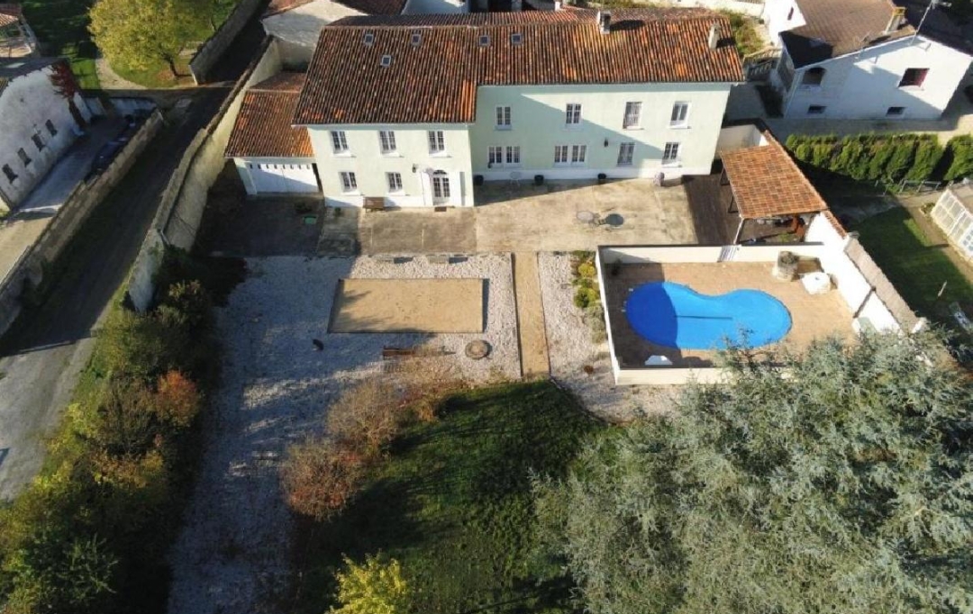 AGENCE TIC RUFFEC : Maison / Villa | AIGRE (16140) | 302 m2 | 442 000 &euro; 