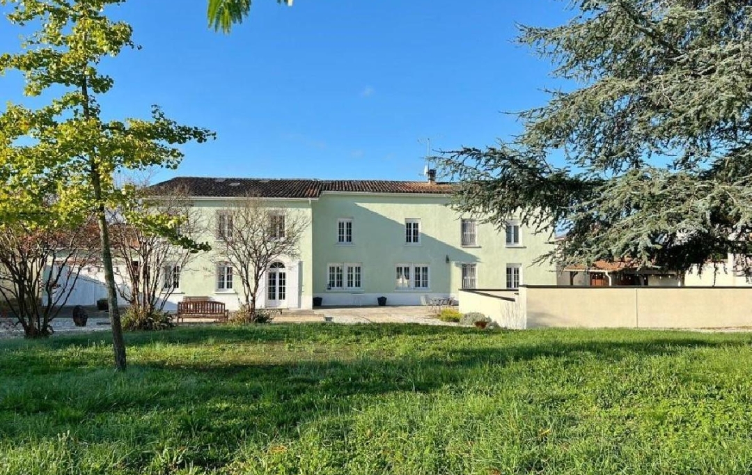 AGENCE TIC RUFFEC : Maison / Villa | AIGRE (16140) | 302 m2 | 442 000 &euro; 