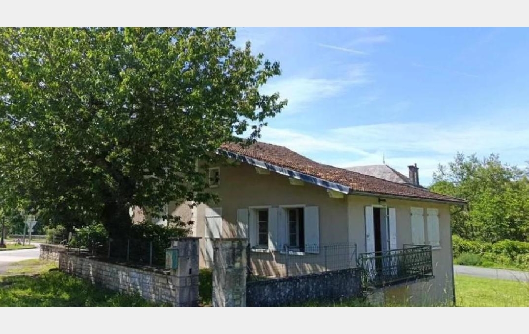 AGENCE TIC RUFFEC : Maison / Villa | NANTEUIL-EN-VALLEE (16700) | 112 m2 | 115 000 € 