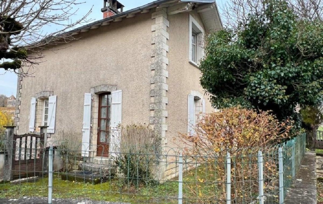 AGENCE TIC RUFFEC : Maison / Villa | NANTEUIL-EN-VALLEE (16700) | 112 m2 | 115 000 € 
