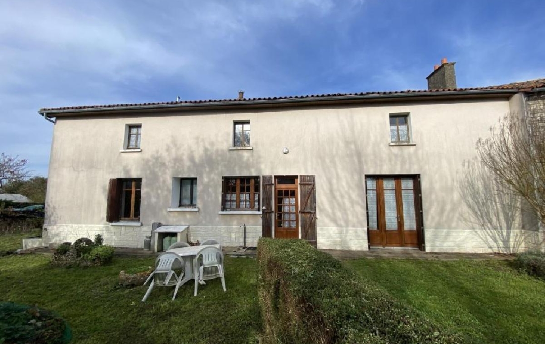 AGENCE TIC RUFFEC : Maison / Villa | SAUZE-VAUSSAIS (79190) | 120 m2 | 119 200 € 