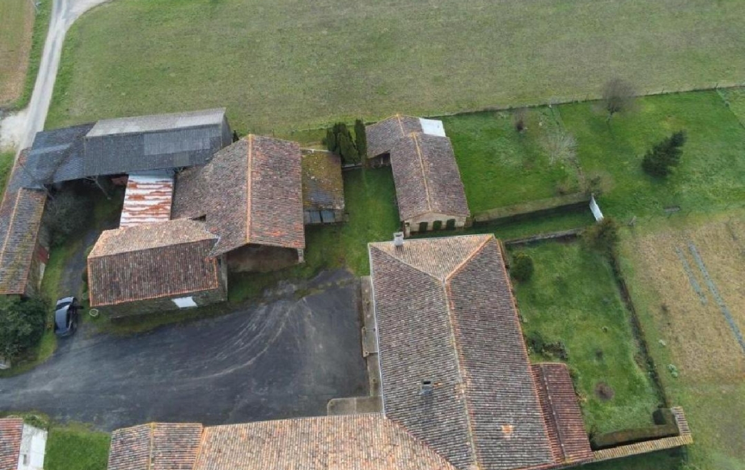 AGENCE TIC RUFFEC : Maison / Villa | VILLEFAGNAN (16240) | 210 m2 | 202 000 € 