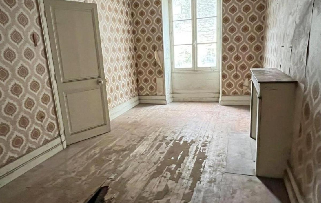 AGENCE TIC RUFFEC : Maison / Villa | RUFFEC (16700) | 136 m2 | 22 500 € 
