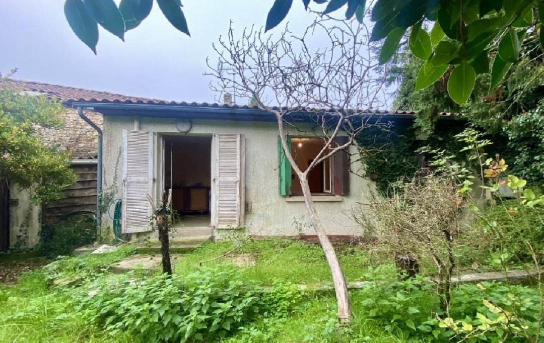 AGENCE TIC RUFFEC : Maison / Villa | AUNAC (16460) | 74 m2 | 45 000 &euro; 