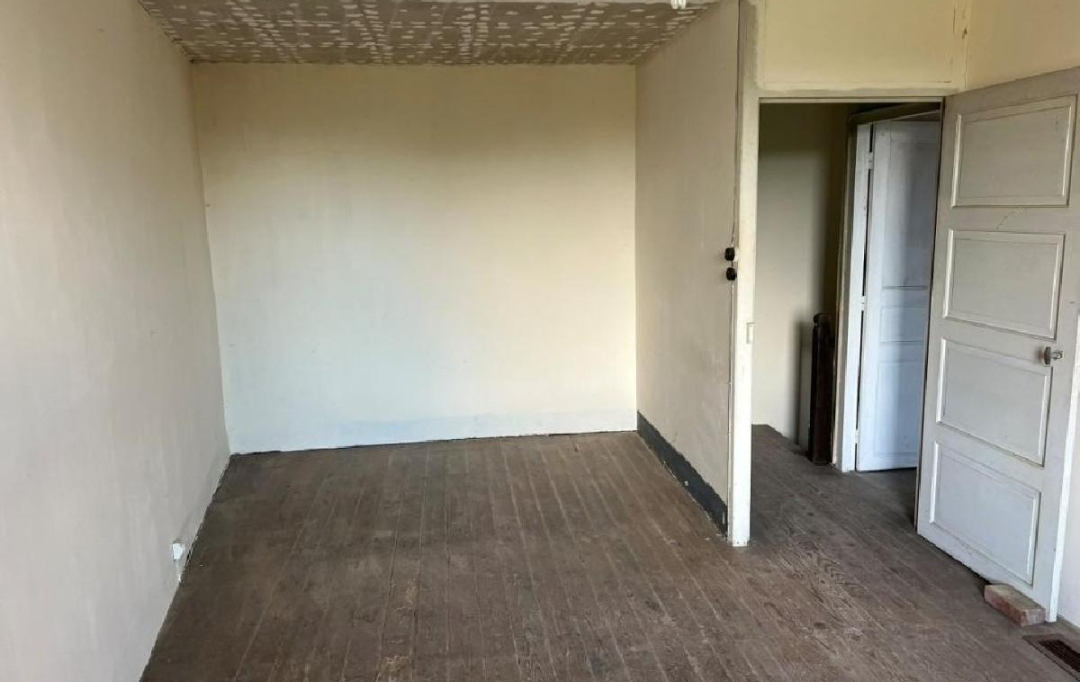 AGENCE TIC RUFFEC : Maison / Villa | CHAMPAGNE-MOUTON (16350) | 70 m2 | 15 000 € 